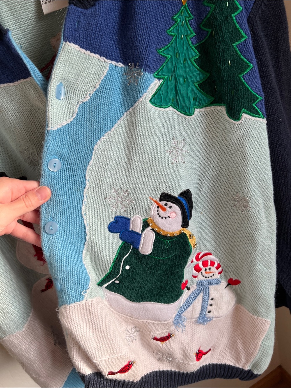 The Quacker Factory Christmas Winter Snowman Scene Cardigan 2X - Picture 8 of 9